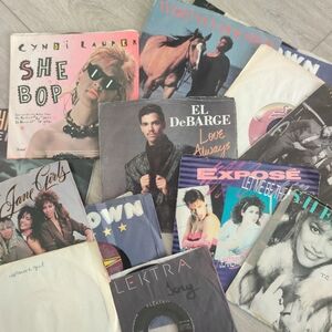 Random Set Of 5 Vintage 45rpm Vinyls - Starter Kit Collection